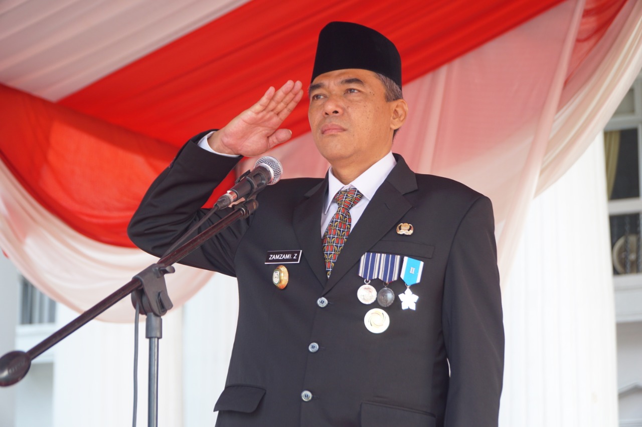 Sekda Pimpin Upacara Peringatan Hari Pahlawan