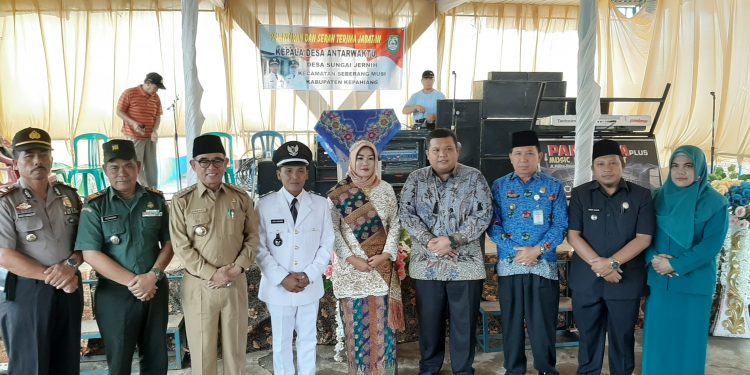 Lantik Kades PAW Sungai Jernih, Bupati : Kades Harus Libatkan BPD Dalam Pembangunan Desa