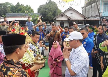 Kukuhkan Tim Relawan di Kepahiang, Rohidin Ajak Berjuang Bersama Tanpa Saling Menjatuhkan