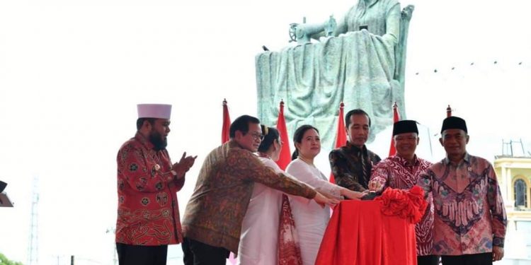 Resmikan Monumen Fatmawati, Presiden Jokowi: Bukti Rasa Hormat Kita Atas Perjuangan Beliau