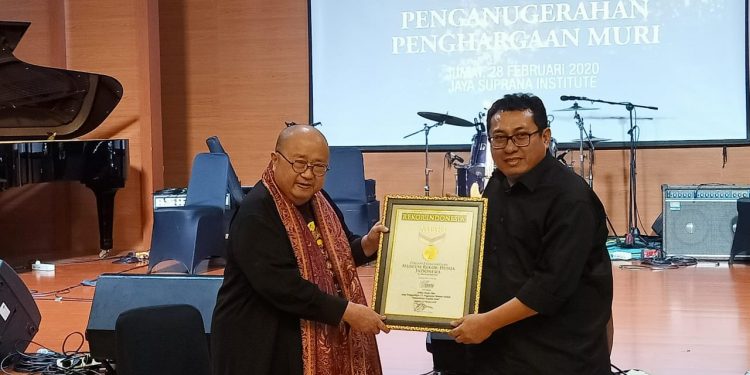 SMSI Raih Penghargaan MURI