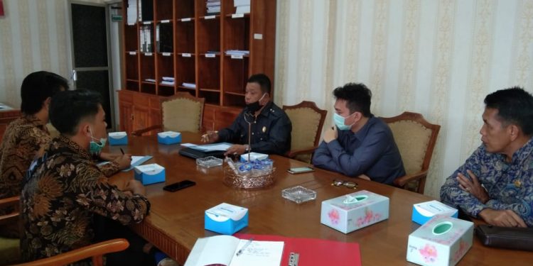 Temui DPRD, Ikatan Mahasiswa Kepahiang Minta Komisi 1 DPRD Awasi Pelayanan RSUD Kepahiang.