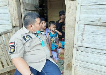 Beri Bantuan Masyarakat Terdampak Banjir, Andrian Defandra : Duka Mereka Duka Kita Bersama