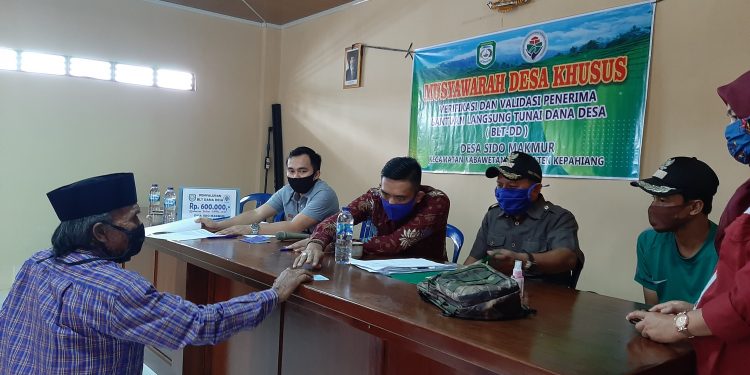 Pemerintah Desa Sido Makmur Salurkan BLT-DD Tahun 2020 Tahap 1