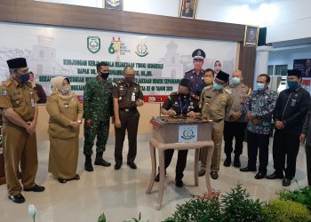 Kunker Perdana Ke Kejari Kepahiang, Kajati Bengkulu Resmikan Musholah Al-Maghfiroh