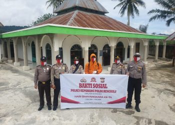 Memperingati Hari Bhayangkara Ke-74 Polres Kepahiang Polda Bengkulu Laksanakan Bakti Sosial
