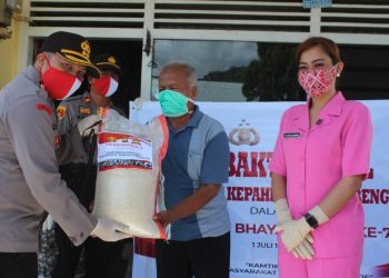 Polres Kepahiang Polda Bengkulu Salurkan Bansos Kepada Purnawirawan dan Warakawuri