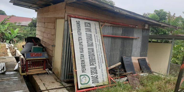 Miris! Dinas PMD Kepahiang Simpan Berkas Dana Desa Di Gubuk
