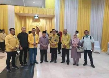 Susilawati-Ruswan Terima B.1-KWK Partai Golkar