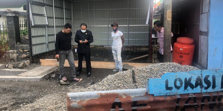 Ketua DPRD Dan Kadis PUPR Kepahiang Tinjau Pembagunan Tempat Penampungan Sampah Sementara