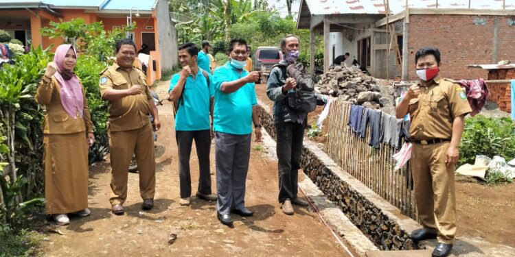 Desa Weskust Sukses Laksanakan Monev