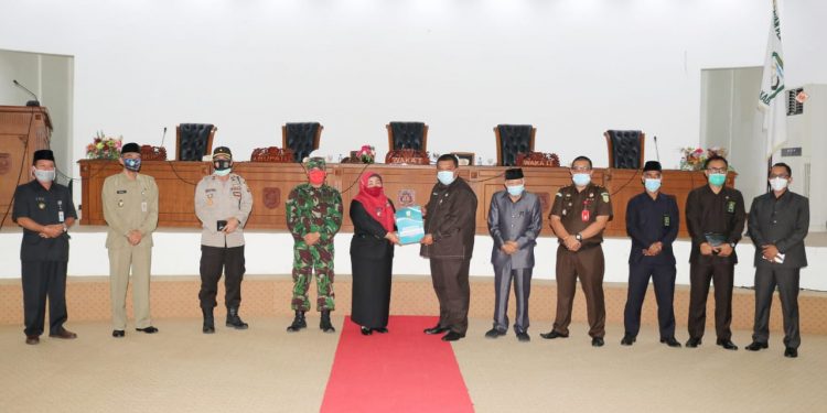 Paripurna Penyampaian Hasil Evaluasi Gubernur Bengkulu Atas Raperda Perubahan APBD Anggaran 2020
