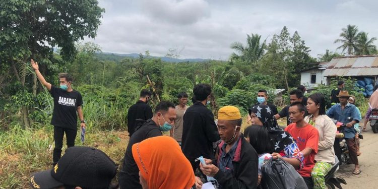 Di Tengah Pandemi Covid-19 ‘BARADA’ Bagi-Bagi Masker