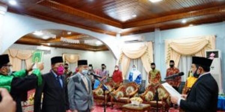 Wakil Wali Kota Lantik Bujang HR Sebagai Penjabat Sekretaris Daerah