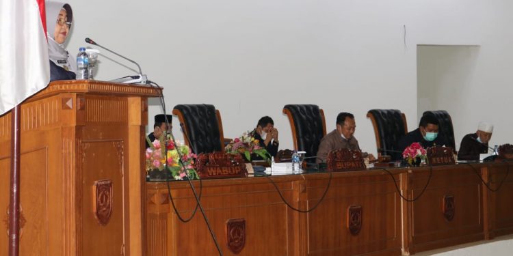 Rapat Paripurna Penyampaian Nota Pengantar Raperda APBD Kabupaten Kepahiang Tahun Anggaran 2021