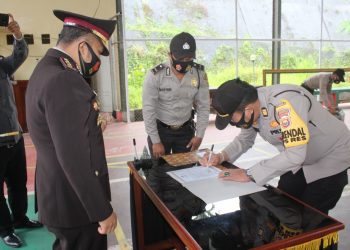 Polres Kepahiang Gelar Apel penandatangani Fakta Integritas Netralitas Polri Pada Pilkada Serentak Th 2020