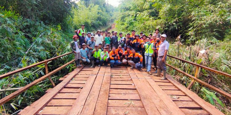 Satgas Jalan Dan Jembatan PUPR Kepahiang Kembali Lakukan Perbaikan Jembatan