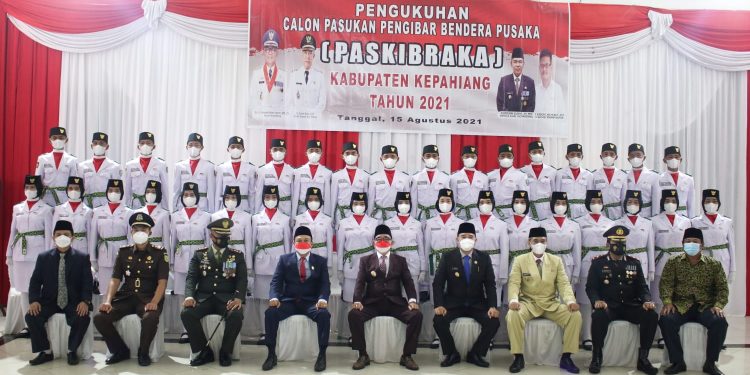 Pengukuhan Paskibraka, Bupati Kepahiang dan Ketua DPRD Titipkan Pesan dan Harapan