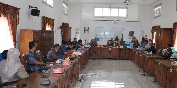 Banggar Sampaikan Laporan Pembahasan KUA/PPAS APBD Tahun 2022 dan KUA/PPAS perubahan Tahun 2021