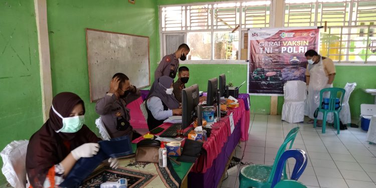 SMK N 4 Kepahiang Dukung Gerai Vaksin TNI POLRI