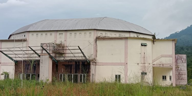 Miris ! Gendung Olah Raga (GOR) Kepahiang Sangat Memperihatinkan