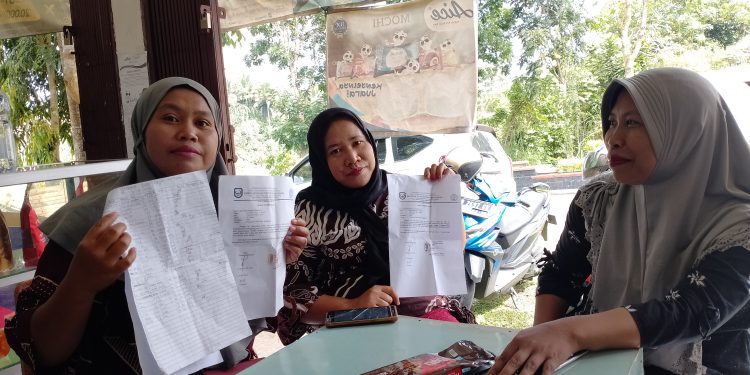 Sudah Kelas 3 SD Anaknya Masih Gunakan Seragam TK, Desmi : Saya Orang Tak Punya Hanya Bisa Berharap Baju Yang Di Pesan