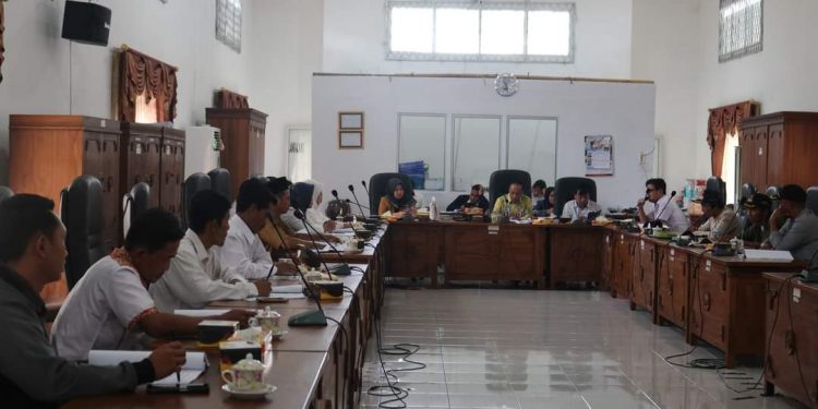 Bahas Raperda Desa Wisata, Pansus Undang 17 Desa