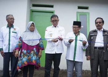 Peresmian Dan Serah Terima Kunci Program Bedah Rumah Oleh Bupati Kepahiang