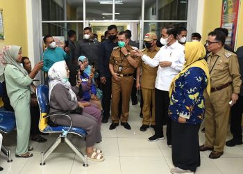 Kunjungi RSUD Kepahiang, Presiden Jokowi Berikan Bantuan Alat Medis Operasi Katarak
