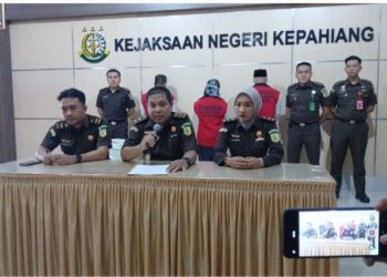 Diduga Korupsi Dana ‘BOS’, Tiga Orang Ditetapkan Tersangka