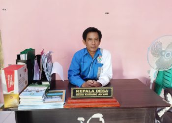 Pemdes Karang Anyar Bangun Rambat Beton Dan Lampung Penerangan Jalan