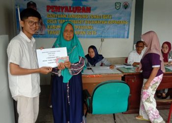 Pemdes Taba Tebelet Salurkan BLT-DD Kepada 29 KPM
